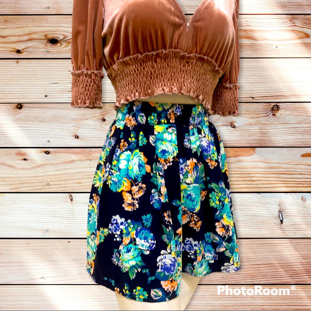 Floral mini skirt M blue high waist A line flowy circle stretch waist green